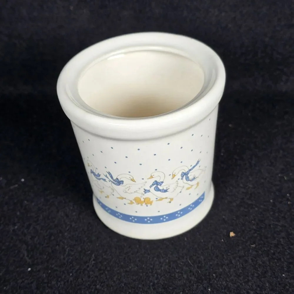 Goose Duck Blue Ribbon Chicks Ceramic Canister Lid Vintage Granny Cottagecore